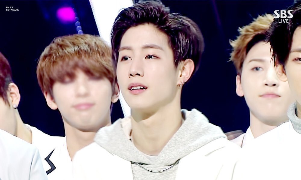 formarktuan93's tweet photo. 160403 SBS Inkigayo 
#FLY4THWIN #Mark #MarkTuan #마크 #GOT7 #갓세븐 https://t.co/JEwfMozeGw