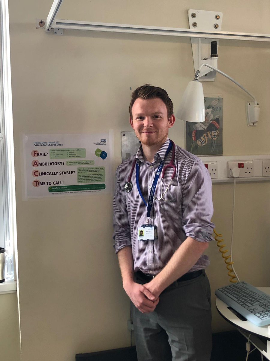 frailtybarnsley's tweet image. Dr Rycroft with the new Frailty FACT criteria he has been working on over the last few weeks @barnshospital @drMadi4 #frailtyteam #frailtyeverybodysbusiness #frailtyunit
