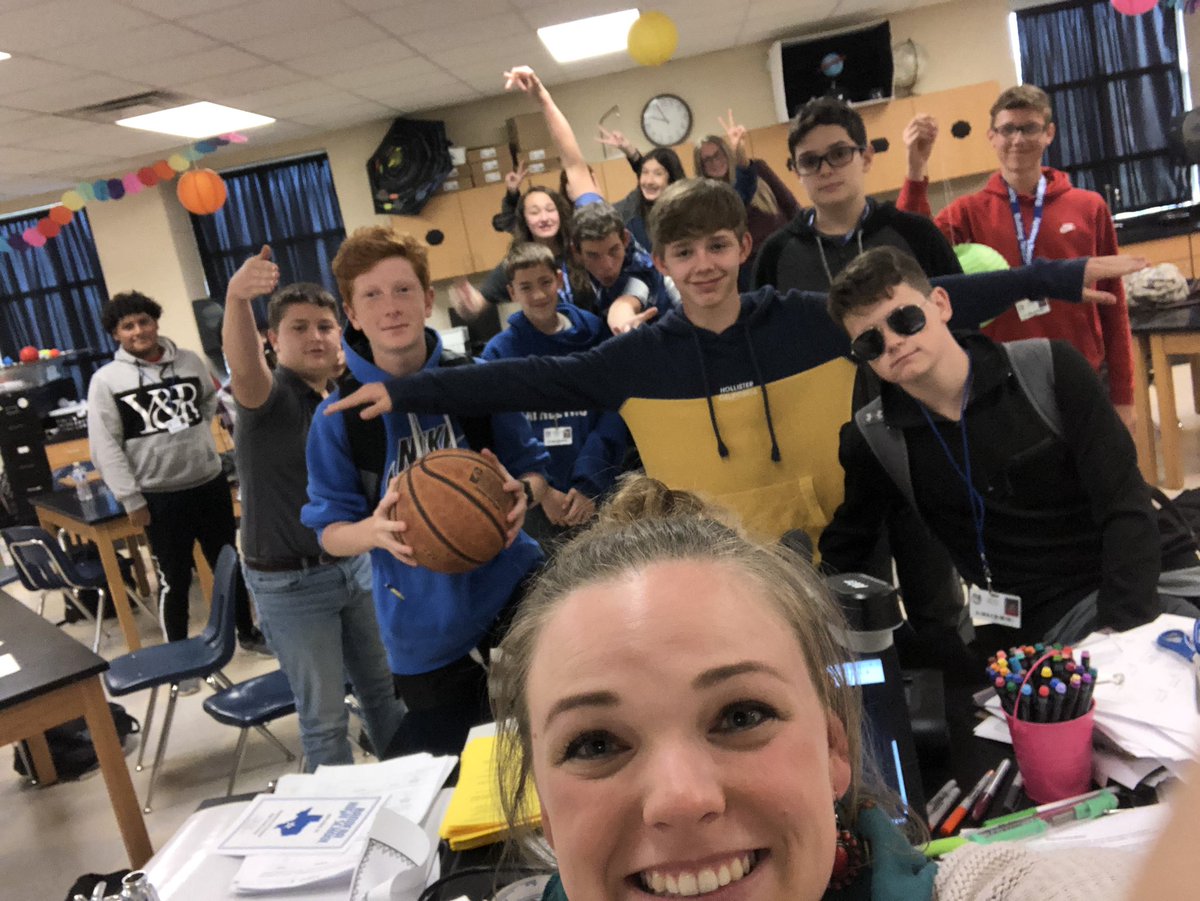 Miss_HChambers's tweet photo. We were challenged by @Sizemore_AP to tweet a picture with someone who inspires you to come to work everyday. Even though sometimes I want to pull out all my hair, these kids keep me coming back for more! #bulldogresilient #resilient #todayatBMS #middleschool #BulldogTenacity https://t.co/qrmLSnjGUn
