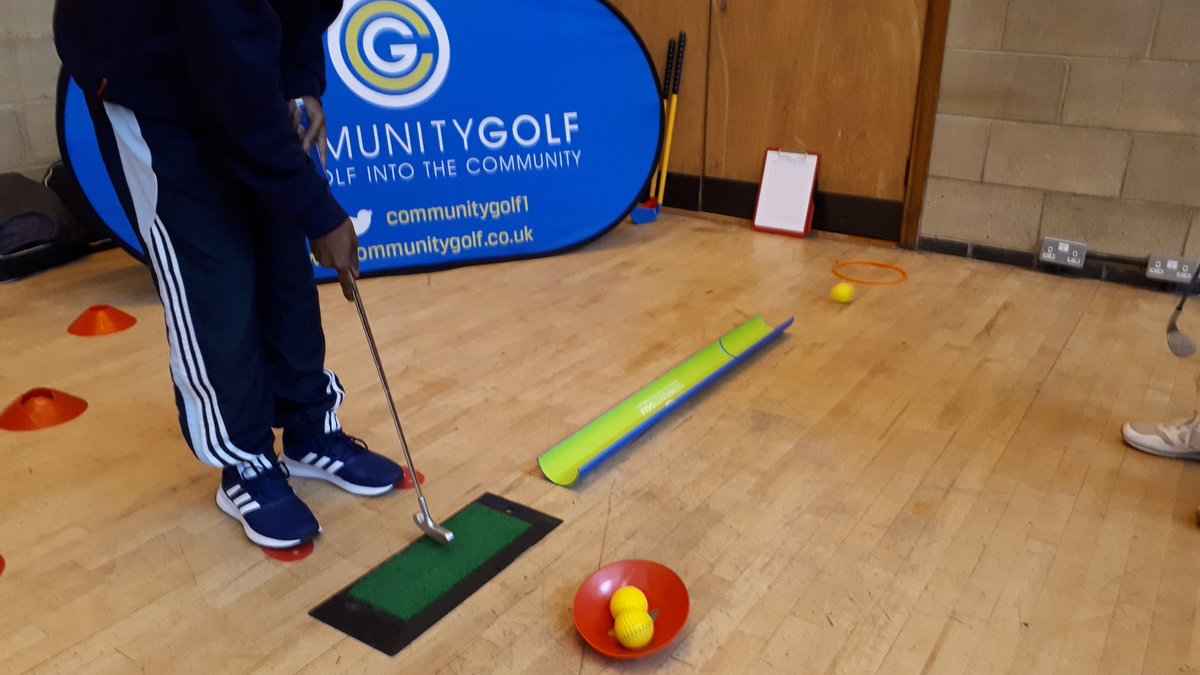 communitygolf1's tweet image. World Autism Awareness Day - we got involved with the Beckton (East London) community in association with Active Newham to celebrate and test some skills.  #inclusivesport  @activeNewham #awareness