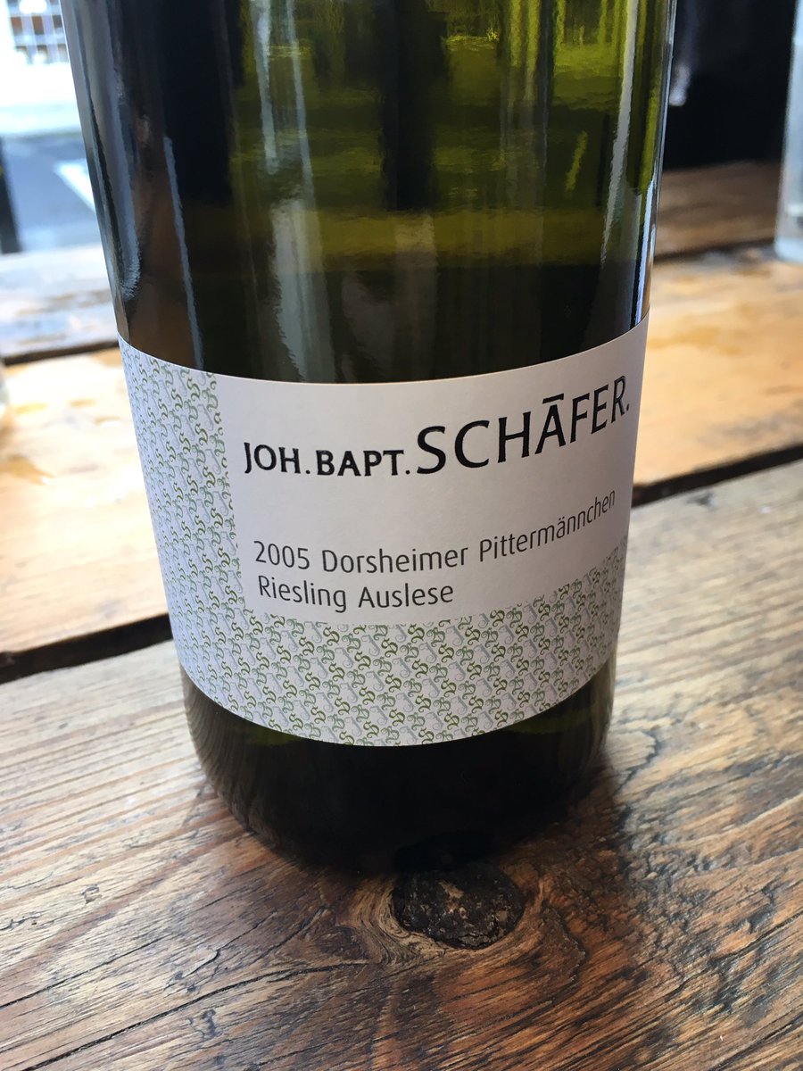 bibendumwine's tweet photo. A few German highlights at our #CellarTasting 😍 @MarkusMolitor #JohBaptSchafer #Finewine https://t.co/tcQVXu2Tec