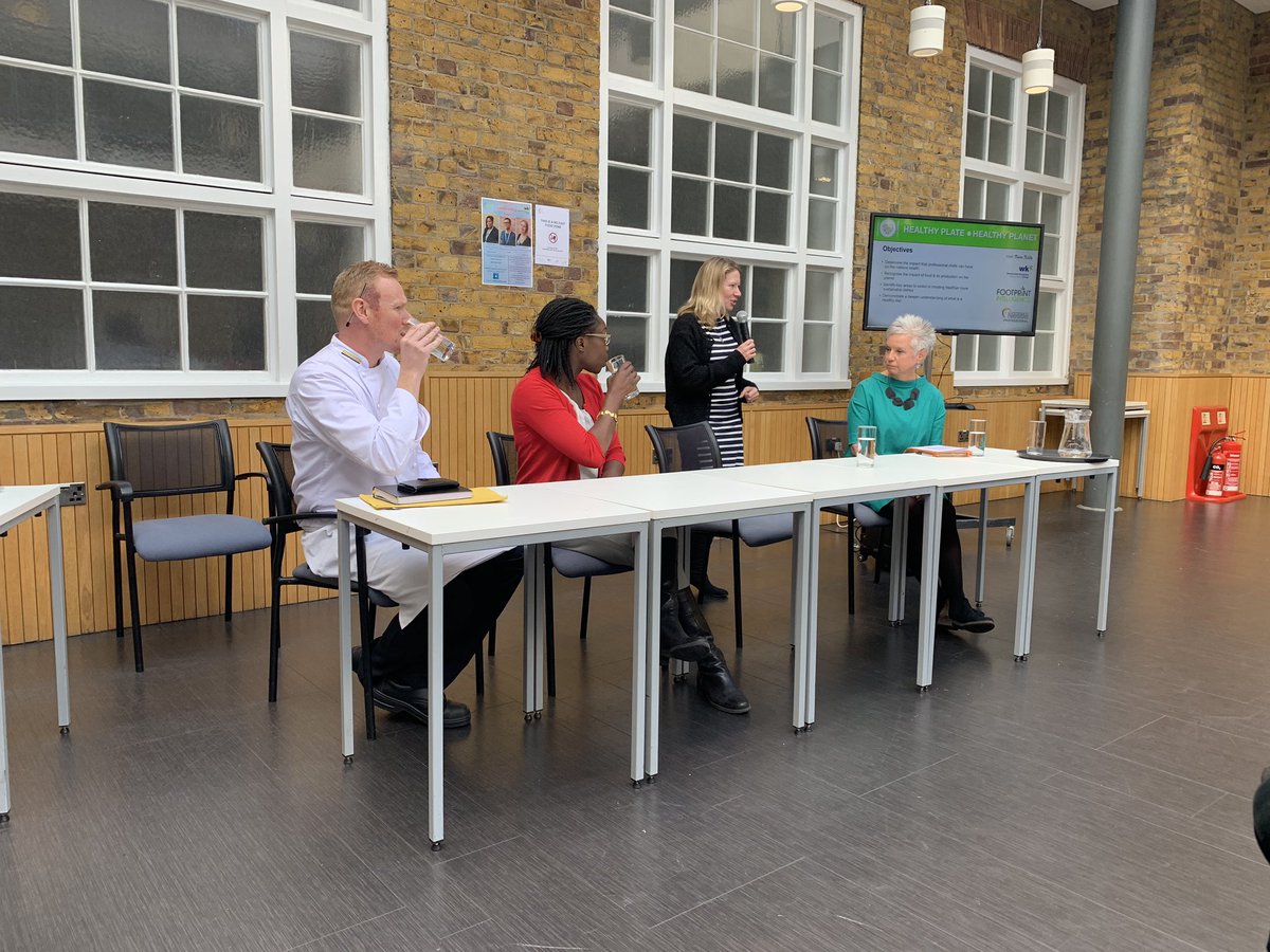 footprintmedia's tweet photo. @VinnieKelly @bapbray @amyfetzer #JudyRoberts taking questions from the industry at the launch of the Healthy Plate, Healthy Planet module @Westking https://t.co/pndzbcHfhJ