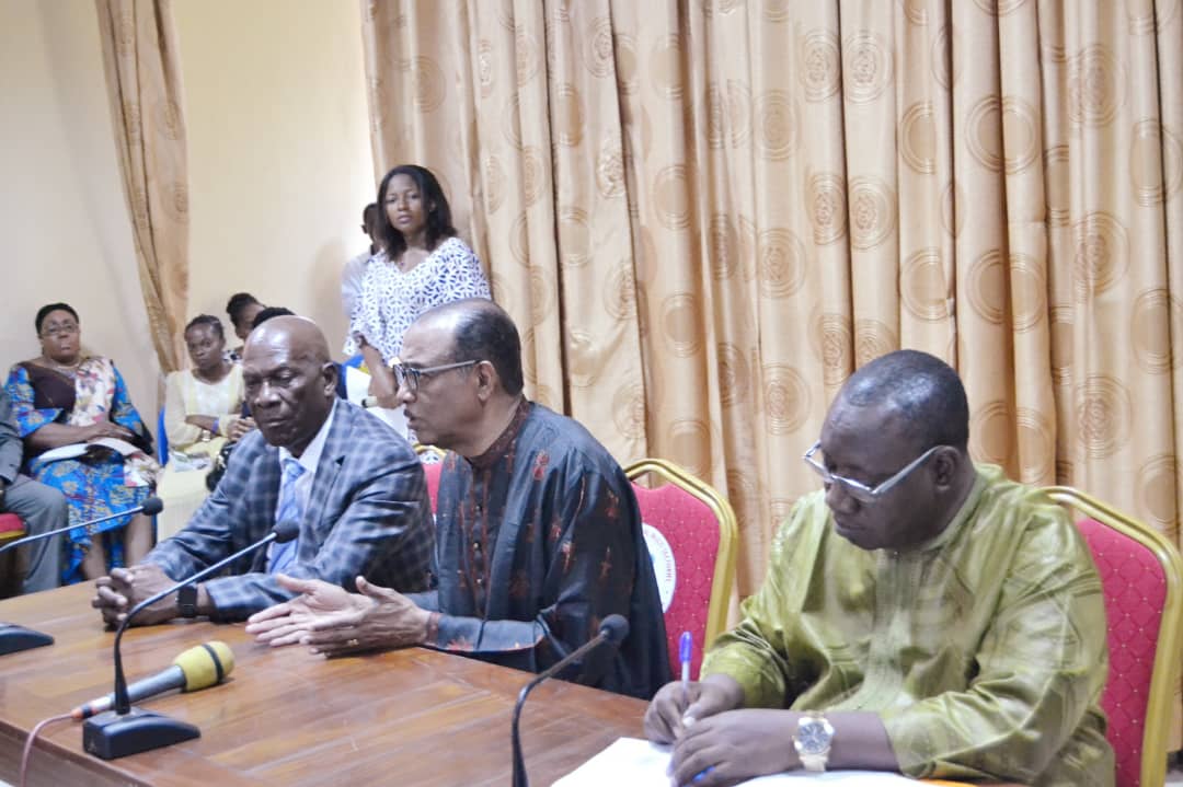 RachelNdaya's tweet photo. Merci une fois de plus @racoj_sida au Directeur Exécutif @MichelSidibe de @ONU_fr du temps consacré à nous écouter @ILokushe la jeunesse à travers le RACOJ a fait un fort plaidoyer pour l'accès des mineurs au dépistage @UNFPARDC pour une génération sans Sida.@usanteplus ! https://t.co/CapYZ3NdGA