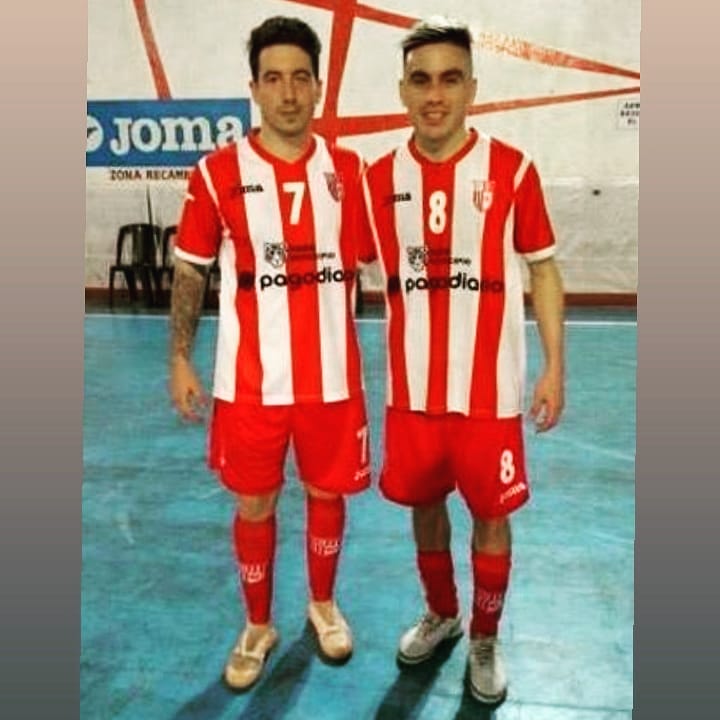 gabylan9's tweet photo. Contento de habr debutado en @glorias_futsal y con una victoria por 6 a 1💪 mi 1er partido en argentina 🇦🇷 y esperemos seguir asi..gracias a mis nuevos compañeros por hacerme sentir uno más dsde el principio..#Glorias #Futsal #Argentina #debut #triunfo #Gabylan #graciasDios https://t.co/21TsrdzTNW