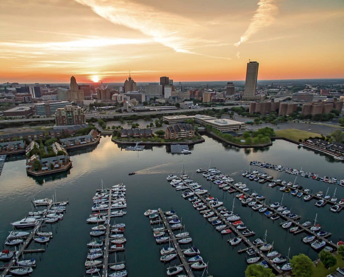 StepOutBFLO's tweet photo. Who else can’t wait til it’s summer in WNY? ☀️ #hashtagstepoutbuffalo
📷: @buffalophotoblog https://t.co/DmqSJlY9Lc