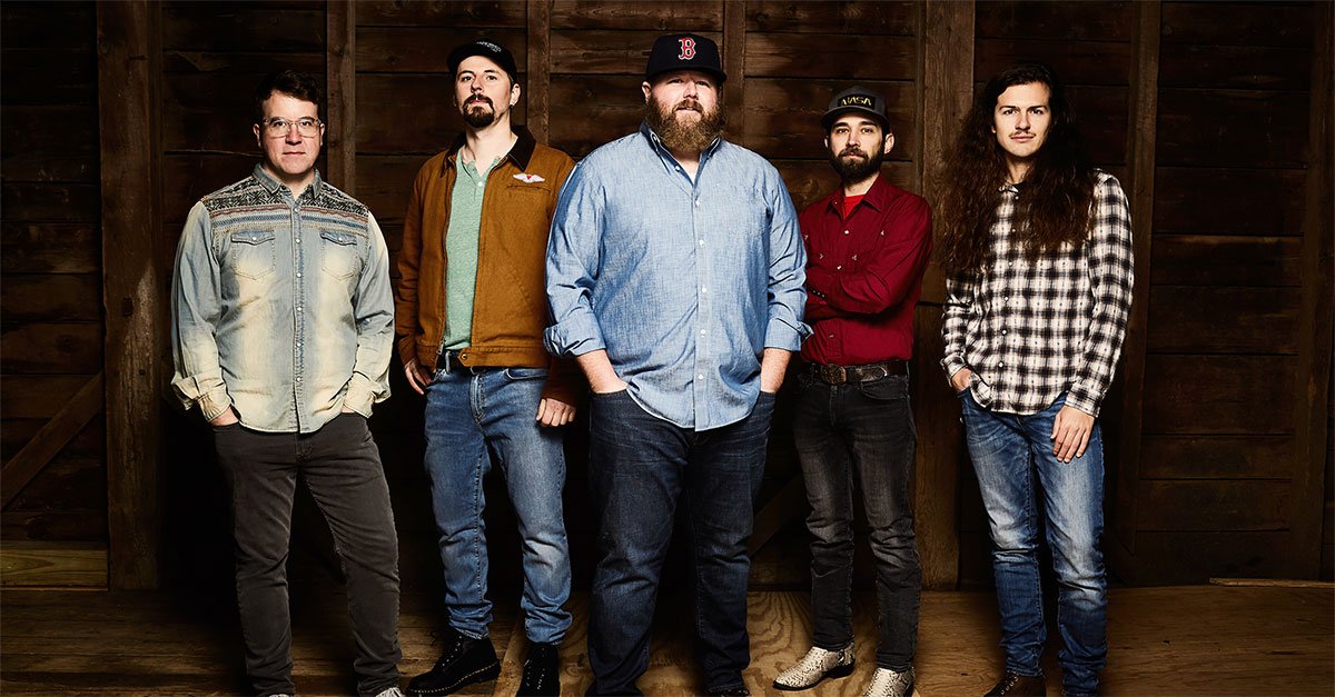 JUST ANNOUNCED: Join @DaltonSheriffs at <a href="/HOBBoston/">Citizens House of Blues Boston</a> on September 1st for the Zac Brown Band at Fenway after show! Grab your tickets on Friday, 4/5 at 10am here: livemu.sc/2Uw5uqM