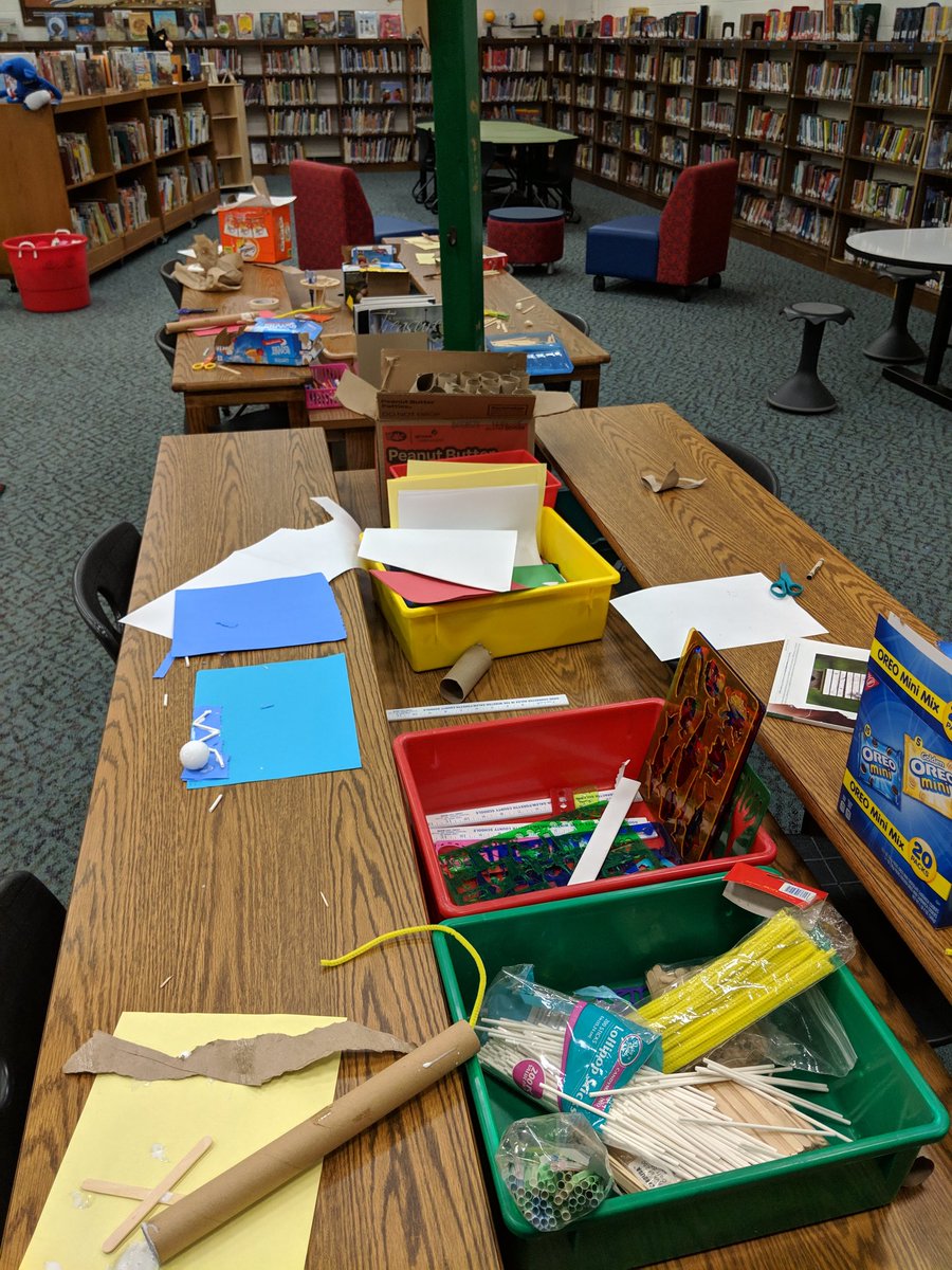 Love having Mrs. Hepler's 2nd grade class use the #makerspace in our @OldRichmondES #learningcommons for their solid to liquid physical changes project. They loved it! ✂️🖍️✏️ @wsfcsIT @WSFCS_media #nctlchat #tlchat #makerchat #libchat #ncslma
