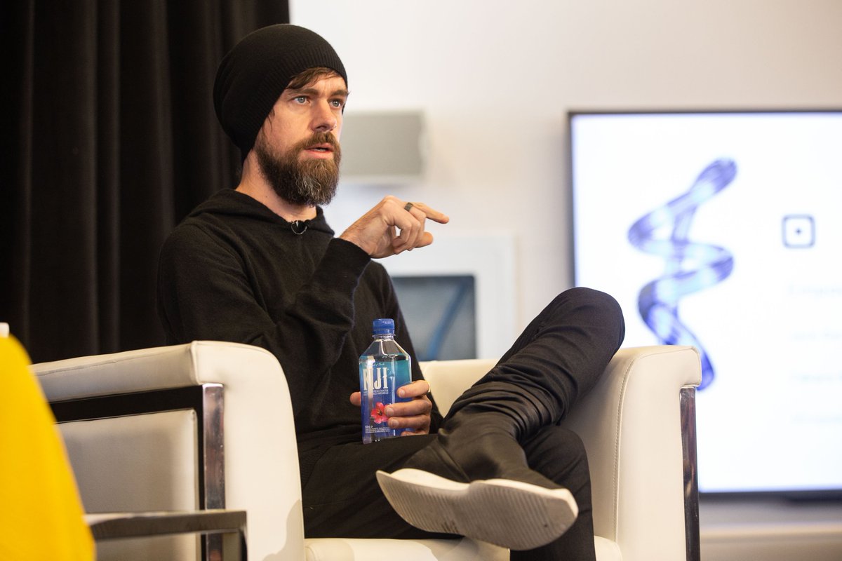 great to capture this mornings talk at my alma mater @TakaraSmall and @jack at @RyersonDMZ for @SquareCanada #EmpoweringEntrepreneurs