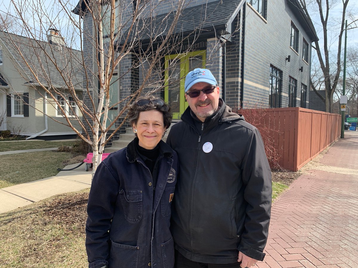 Murphyfor39's tweet photo. Thanks @debrashore for joining me to help get out the vote in Sauganash Park! If you haven't voted yet, polls are open until 7pm. #GoVote #ChicagoElections #ElectionDay https://t.co/ahYM6gtwHr