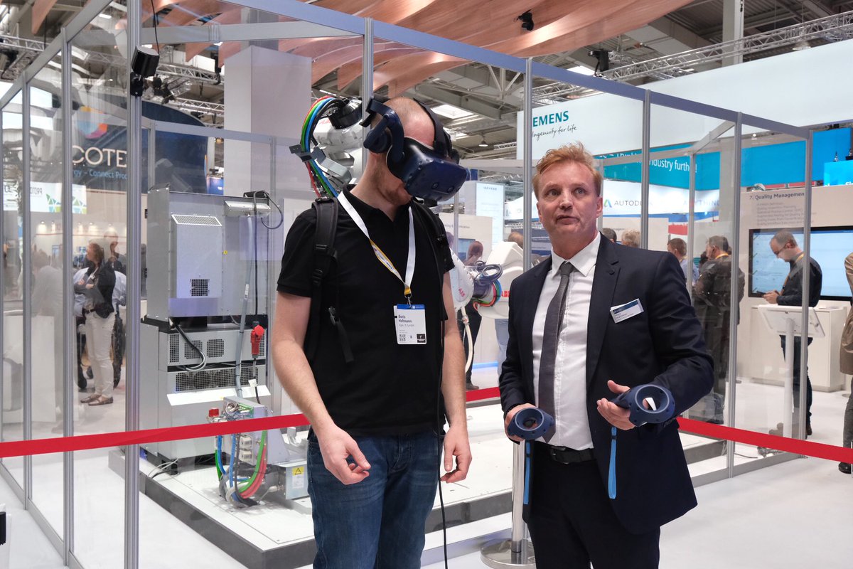 Michael Brueckmann tweet media