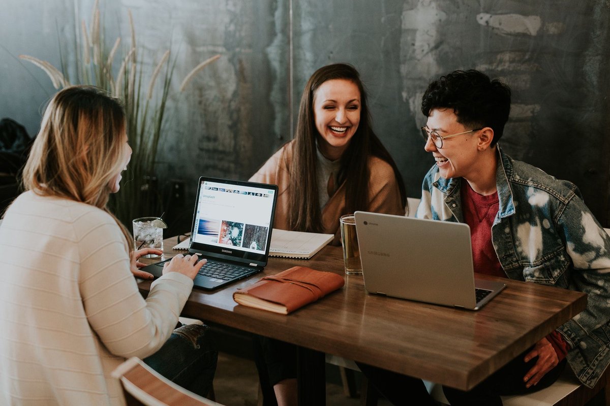 ZenkitHQ's tweet photo. Having a good day at work every day is not impossible. Here are 5 ways to do it as inspired by @Caroline_Webb_ https://t.co/PBLkLYV2EC #howtohaveagoodday https://t.co/w0R2AkcIgx