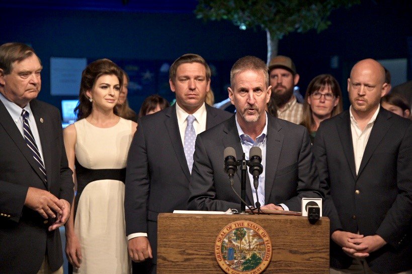 More progress to address Florida's water. Yesterday <a href="/GovRonDeSantis/">Ron DeSantis</a> announced the appointment of Dr. Thomas K. Frazer as the State's first Chief Science Officer. bit.ly/2FRJFcL