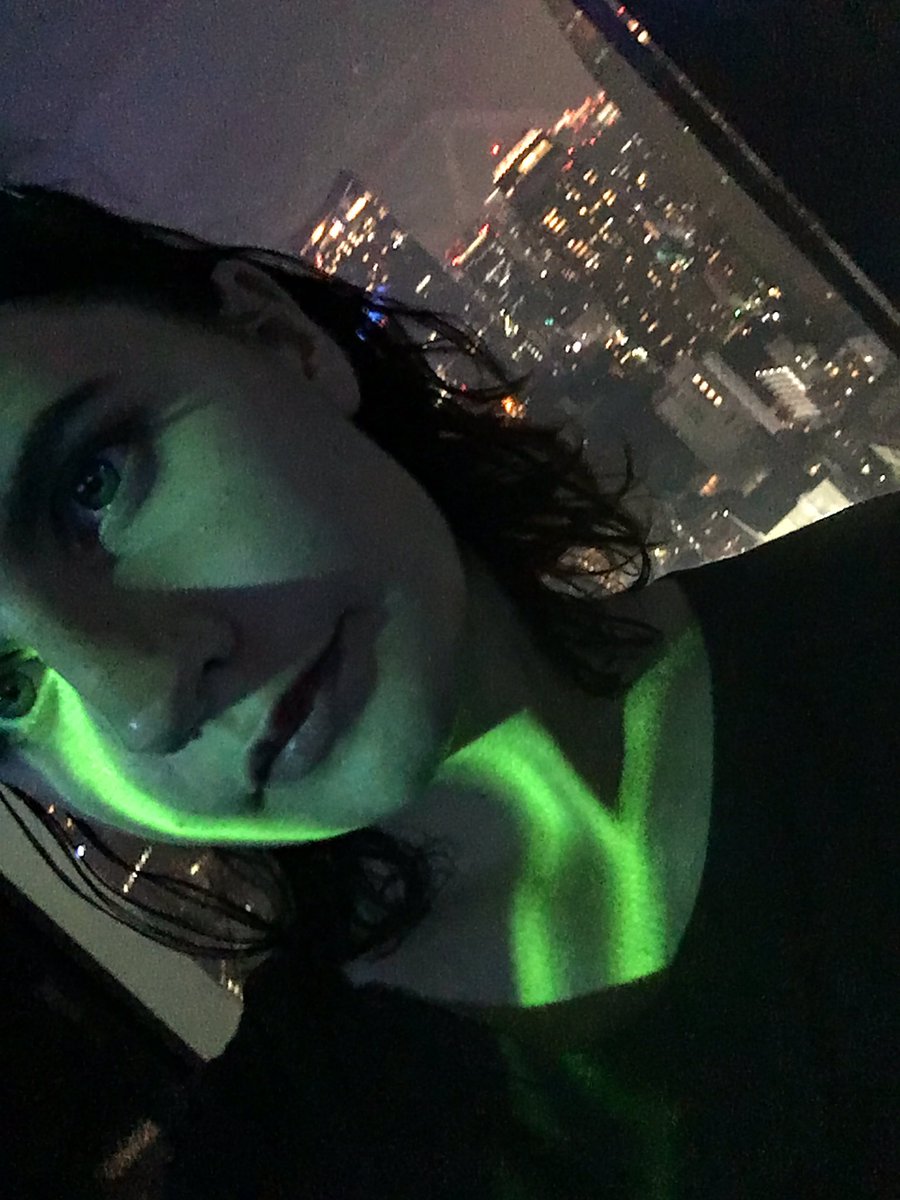 lucidsaturdream's tweet photo. greengreengreen 
#chasingconfidence https://t.co/LJRrcGQKkb