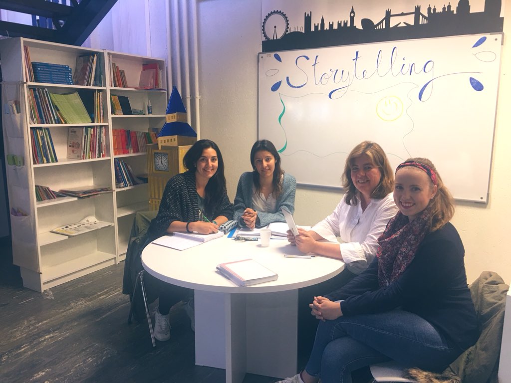 vickygilc's tweet photo. Working hard at Bilingual project Design @marianistas_zgz with lots of ideas for new #CLILPRO @Conchi_moliner https://t.co/IOXEEQGLjr