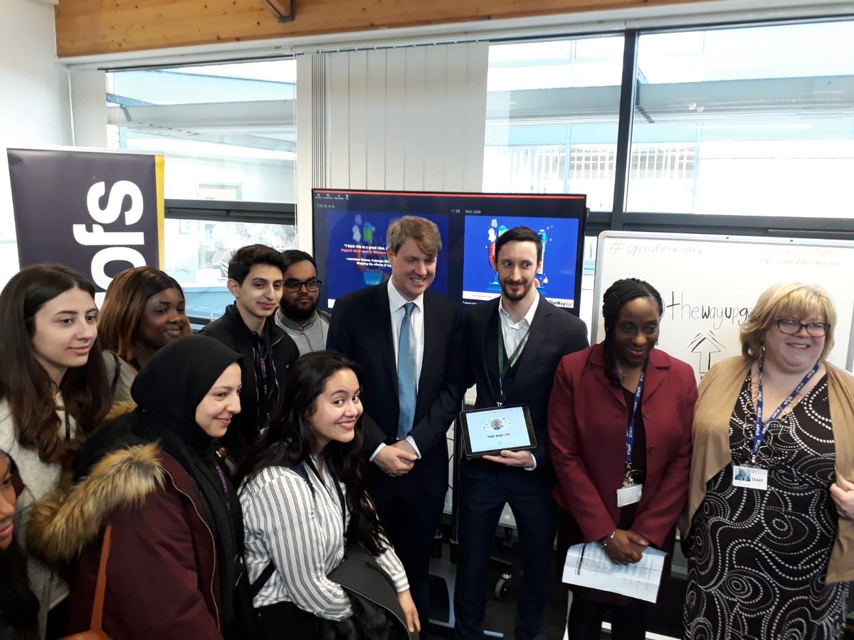 CSkidmoreUK's tweet photo. Great visit as Universities Minister to @EdspaceHoxton
this morning to launch the two winning apps of @educationgovuk 
Open Data Competition- @_AccessEd 
@thewayupgame 
@TheProfsTuition #EdTech https://t.co/HHKkmCUQ0E