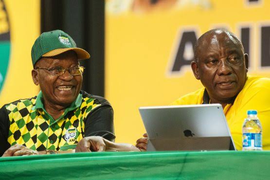 AzolaMboniswa's tweet photo. The only difference between Zuma and Ramaphosa is that the other one laughs at everything and the other is always shocked. 👇🏽

While the cost of living continues to rise...

#StopTheTaxAttack https://t.co/PqRF56NgNl