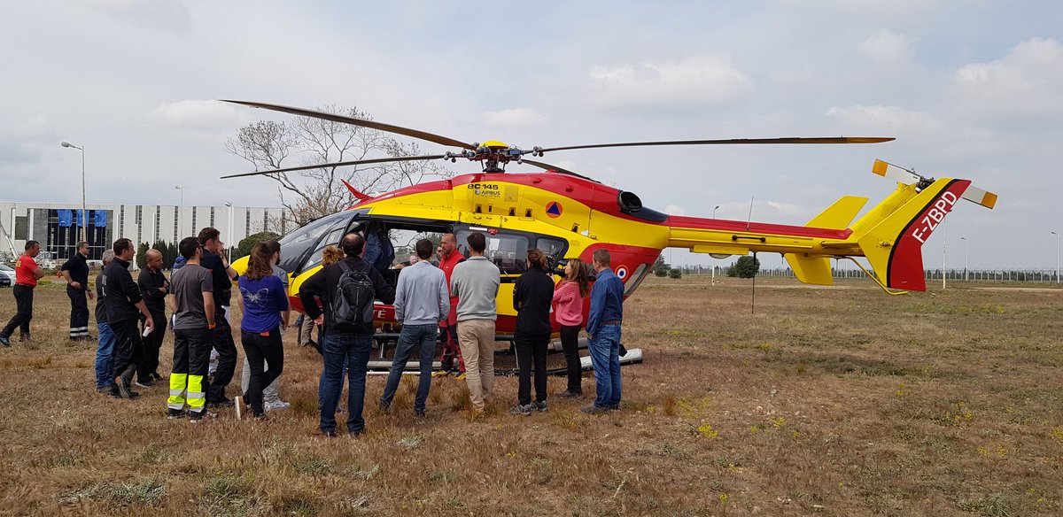 VSM_VSMTraining's tweet photo. Aujourd'hui dans les locaux de @VSM_VSMTraining. Une #formation de #secours aux personnes en milieu maritime en présence d'infirmiers et de médecins de toute la France coordonné par le Dr Mathieu Coulange du CHU Ste Marguerite et dispensée par @ECASCVALABRE. https://t.co/h8qyj4GvJO