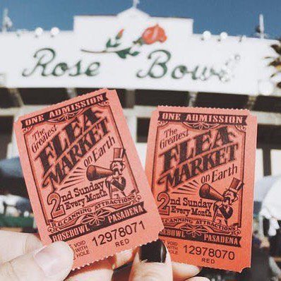 b_frow's tweet photo. Don’t know what to gift to your loved ones - then Rose Bowl Flea Market is the place! Come shop from over 2,500 vendors selling most unique, vintage and rare antique pieces. No doubts your gift will be one-of-a-kind! 

 #bfrow #vintage #fleamarket #losangeles #fun #giftsla #la https://t.co/HA69nSUDLR