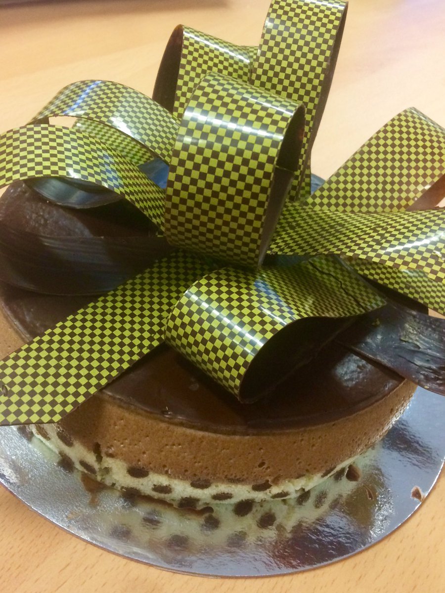 RHC_Food's tweet photo. Our Level 5 FdSc Bakery and Patisserie students have been busy in the bakery this afternoon #superbakers @UCReaseheath @RHC_Food https://t.co/wFcB9UGyz6