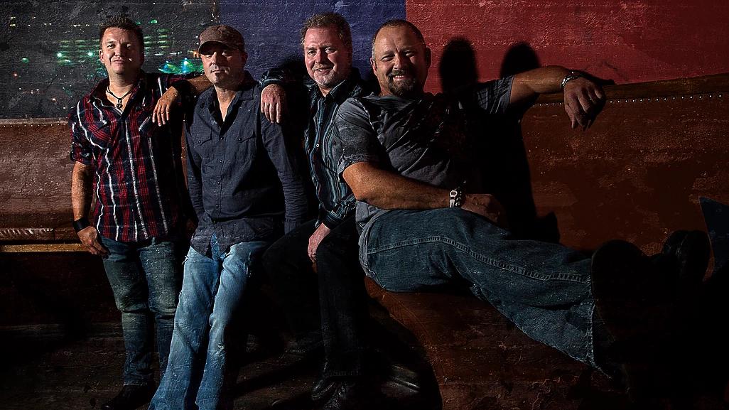 OverflowCo's tweet image. Great Scott and Roadhouse - April Party Weekend at Overflow 

Friday April 5th - Great Scott will rock you with their tribute to Bon Scott-era AC/DC!

Saturday April 6th - Roadhouse live performances are delivered flawlessly and their stage antics are infectious!