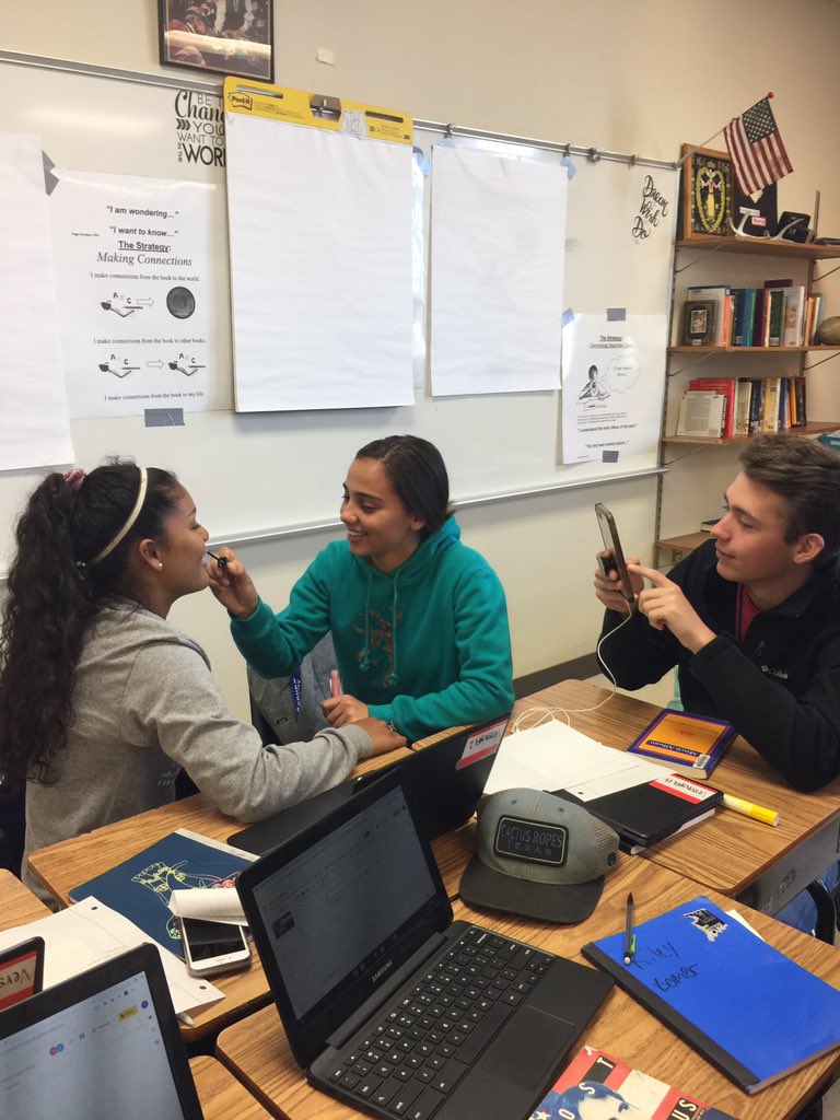 HCEVerstuyft's tweet photo. Taking photographs in book clubs for Display your Comprehension through photography and theme music. This project allows students to express their knowledge and feelings about their book in an abstract way! #highschoolcanbefun #iteachbluegrit #readwritethinkcreate https://t.co/kspSX7TM7c