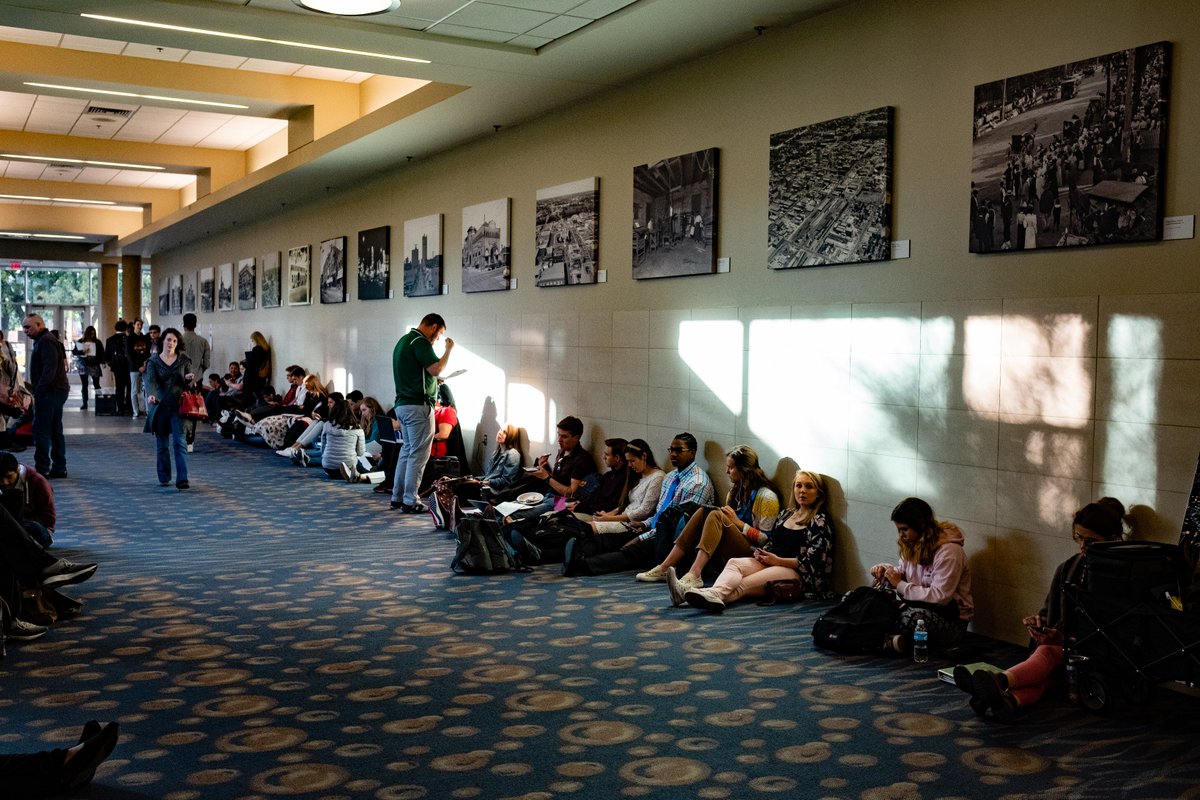 johnnysideways's tweet image. Waco Convention Center thronged with families and contestants as the second day of the TAPPS Art and Academic Championship gets underway. #TAPPSart #TAPPSspeech @TAPPSbiz