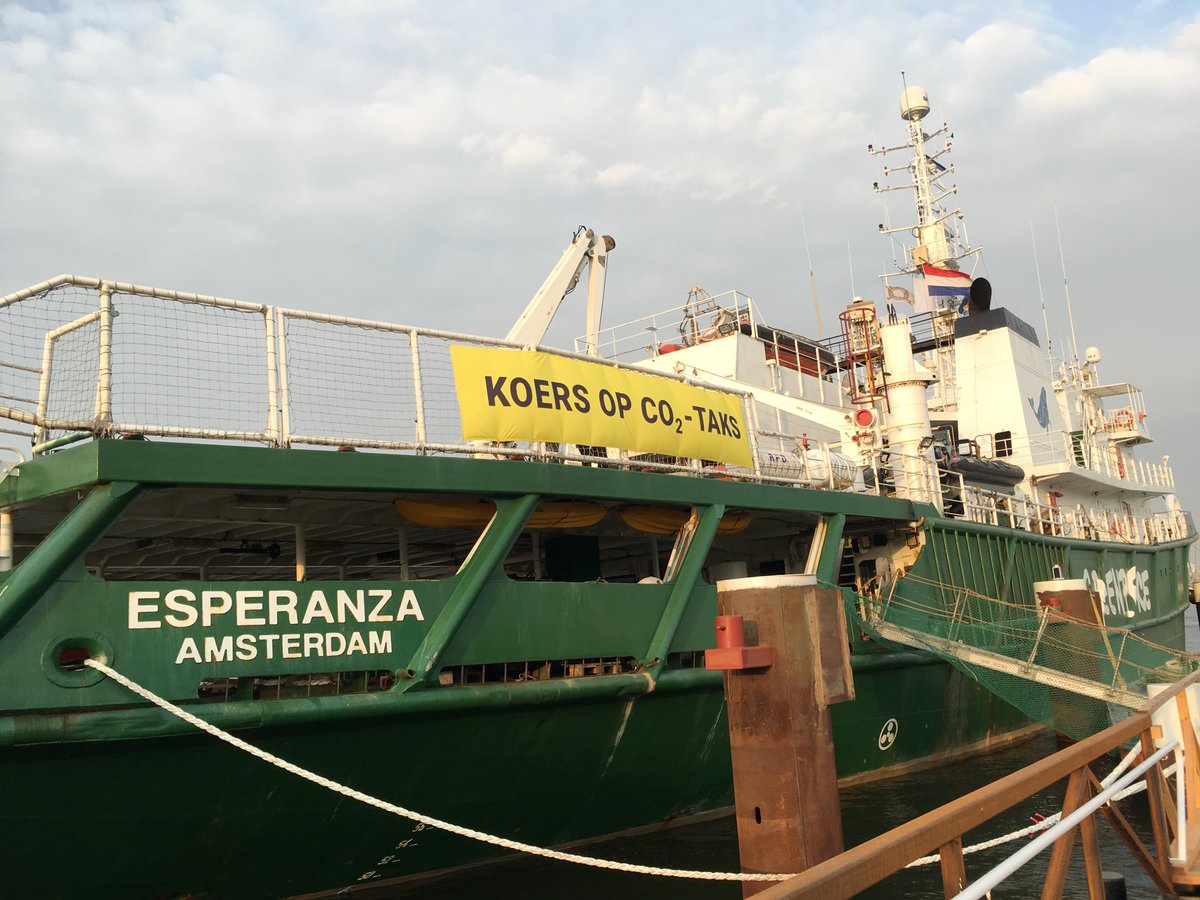 Greenpeace-directeur Joris Thijssen (@Joris_GP) over de uitspraak van minister Wiebes: “Ik hoop op een heel slechte en late 1 april grap.” ensoc.nl/nieuwsarchief/… <a href="/klimaatakkoord/">Klimaatakkoord</a> @MinisterieEZK <a href="/GreenpeaceNL/">Greenpeace Nederland</a> <a href="/faizaoulahsen/">Faiza Oulahsen</a> #klimaatakkoord #CO2heffing #1april