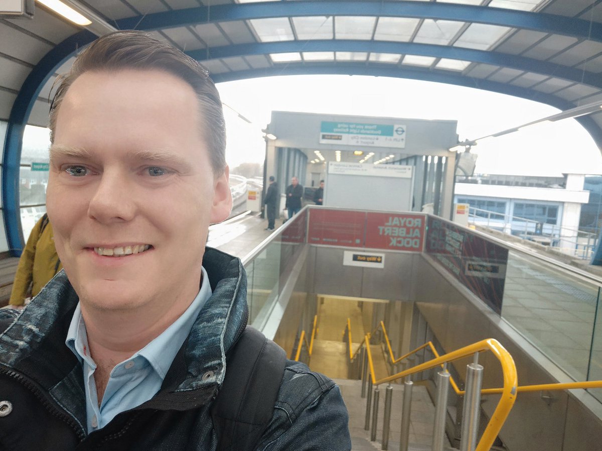 London City here I am! #sitecoreselfie #sugcon <a href="/SUGCONF/">SUGCON</a>