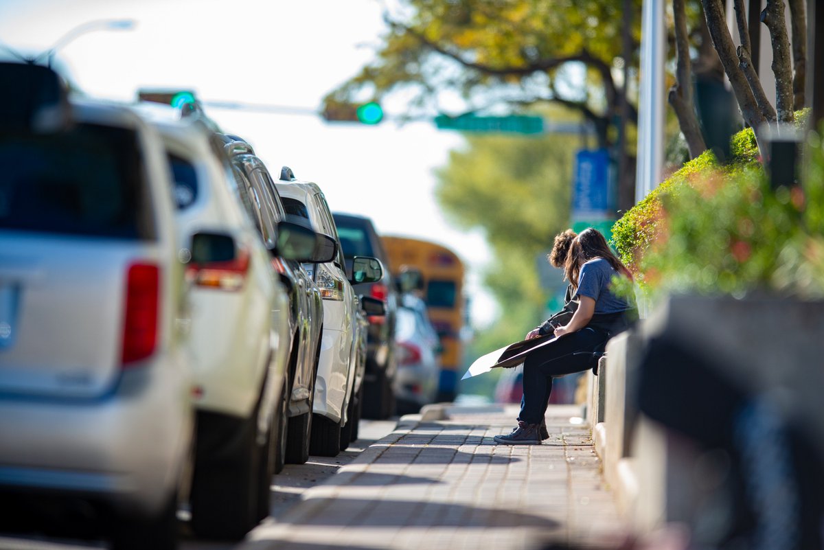 johnnysideways's tweet image. Student artists spread out on the grounds of the Waco Convention Center for the last round of the &quot;Seek and Sketch&quot; competition. #TAPPSart #TAPPS @TAPPSbiz #art #waco