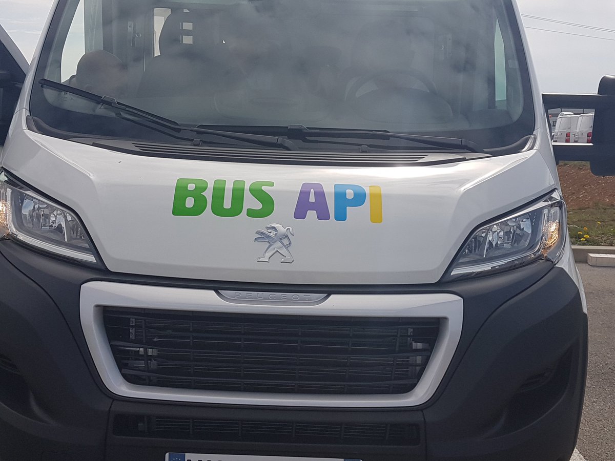 ADMRduJura's tweet photo. 📌Bus Animation Prévention Information #ADMR #Jura: il est là! Dans quelques semaines dans les communes jurassiennes, au plus près des territoires. ✋@ADMR_34 ! https://t.co/T5G1S0Fs6T