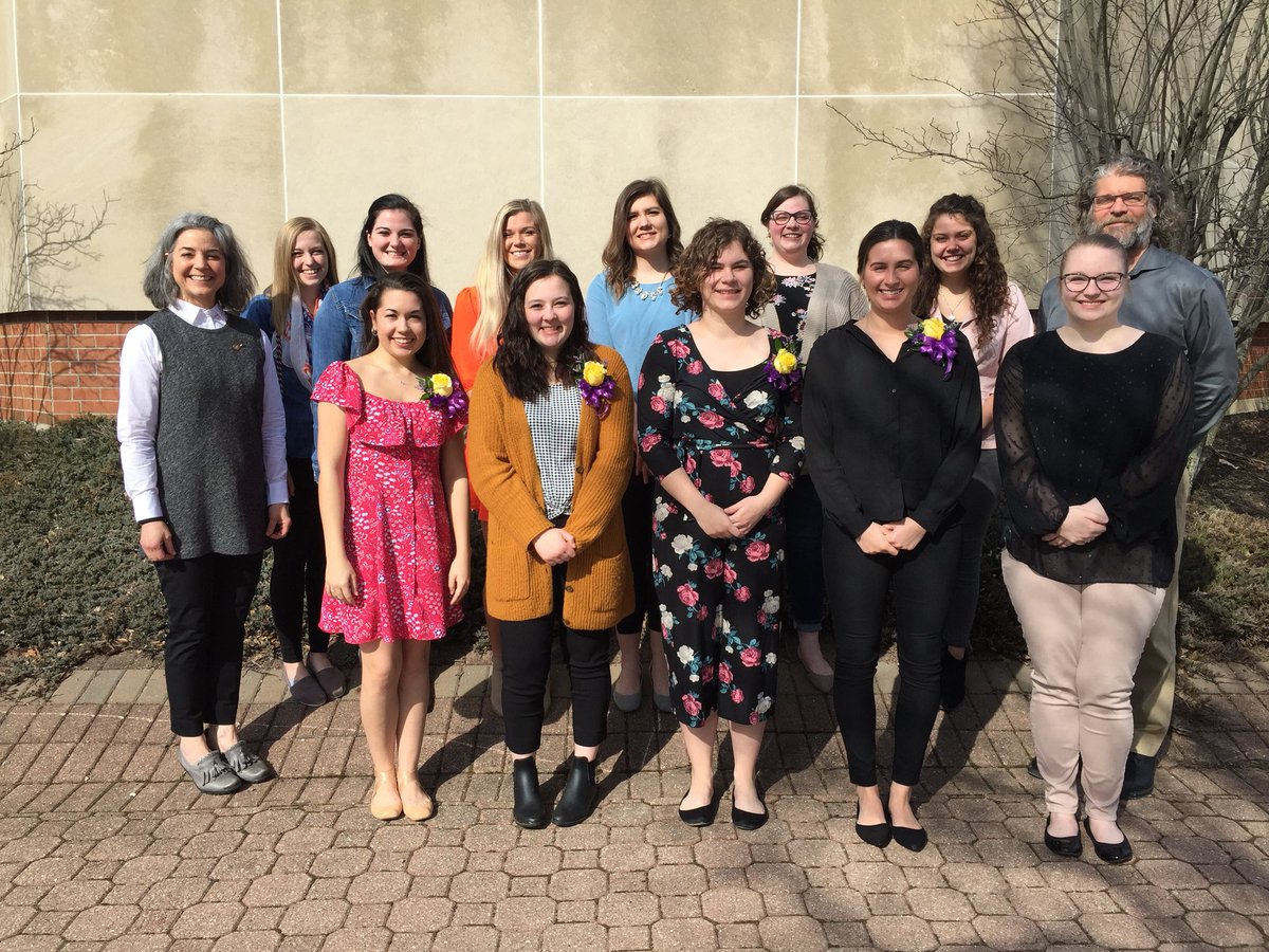 ONUArtandDesign's tweet photo. #Congrats to our new #KappaPi Art honorary initiates! #honorsday #OhioNorthern https://t.co/IT4CZqmsdC