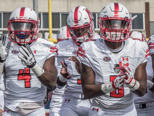 KalenKing21_'s tweet photo. Blessed To Receive An Offer From Austin Peay State University π΄β«οΈ #GoGoverners #CutDifferent https://t.co/Gf8hZHq9YV