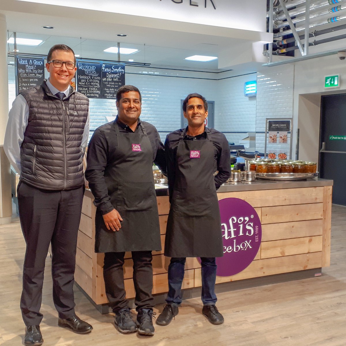 BoothsCountry's tweet photo. #Burscough store's new @rafisspicebox stand is looking FABULOUS &amp; we're told in celebration of #GreatBritishBeefWeek there'll be a slow cooked beef #madras to try over the weekend 😋 Who's coming in for a taste? Don't forget our #competition too! > https://t.co/OvODtBBiWP https://t.co/FObetrYkh2