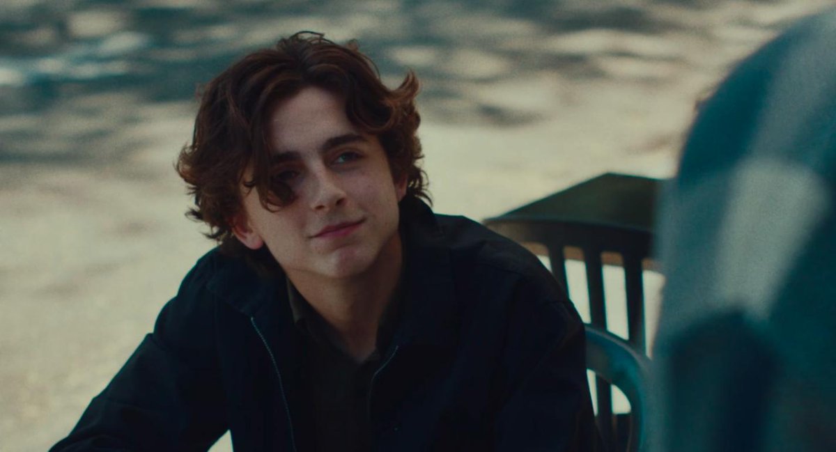 ladybirdbot's tweet photo. “I wasn’t flirting.”
“I wish you had been.” https://t.co/hVxuXezlVm