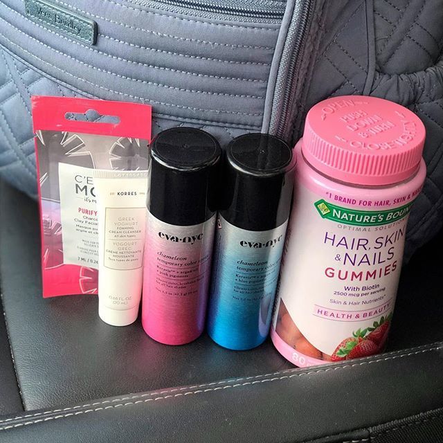 RedShoesRedWine's tweet photo. Whatโs your go-to source for no-bs product reviews? Pinterest, blog posts, or IG stories? Iโve #unboxed these complimentary products that @Influenster sent me in the #BossBabeVoxBox to test and review. Iโll definitely be posting a review on the blog for โฆ https://t.co/YkQvn3nsyq https://t.co/2GdhduP5DF