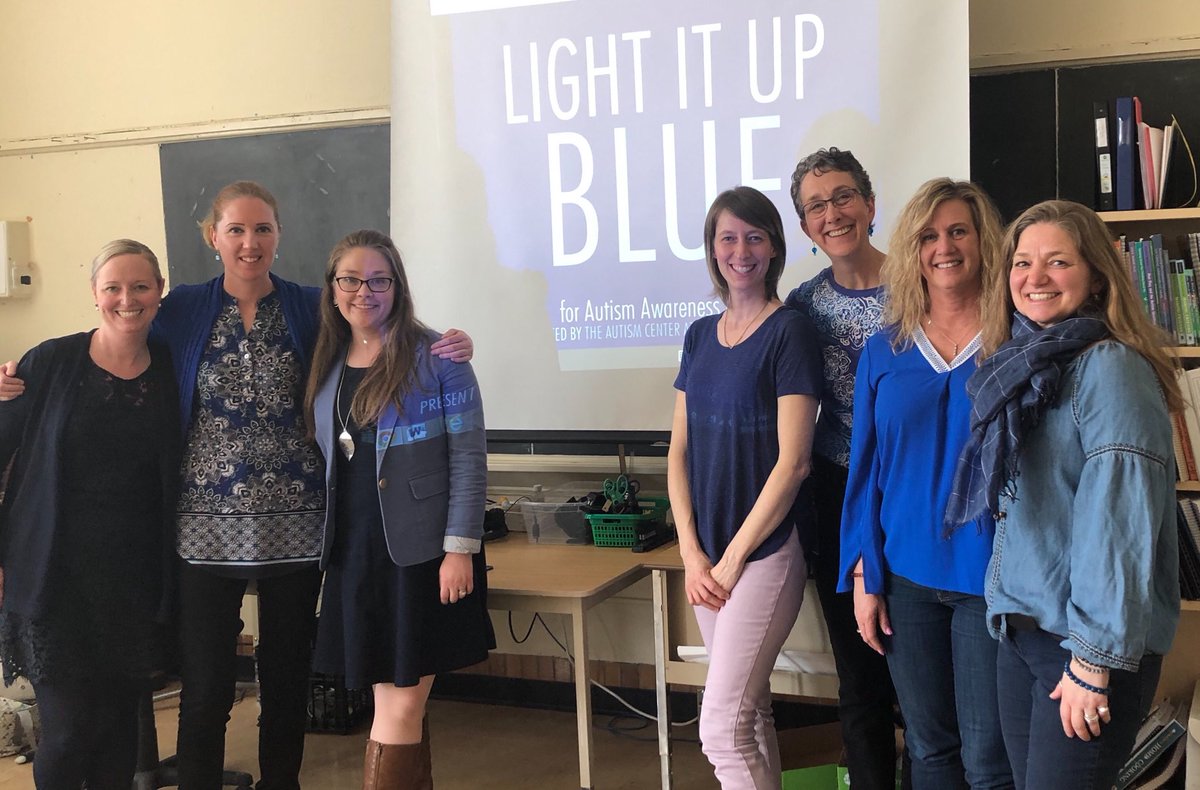 ASD Team lighting it up blue on World ASD Day! ⁦<a href="/SpecialEd_TVDSB/">SpecialEd_tvdsb</a>⁩