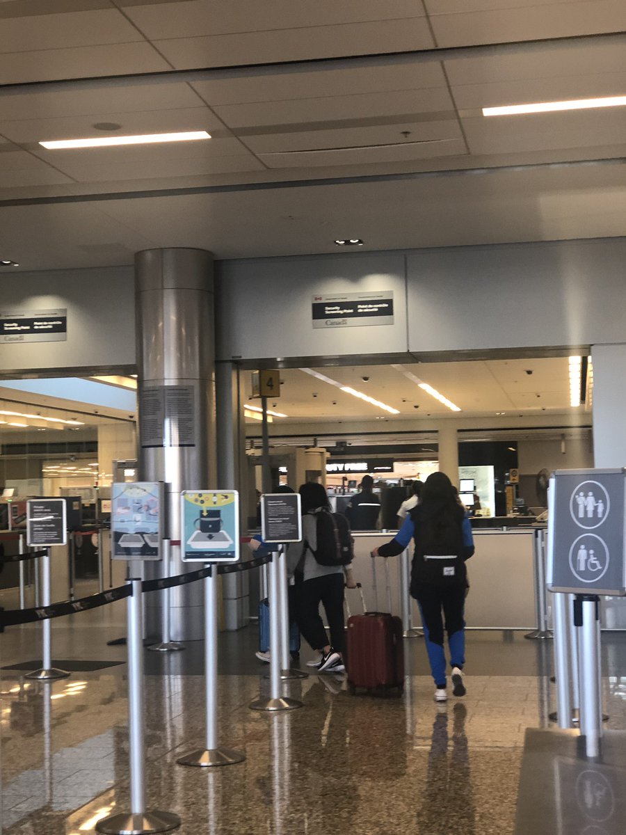 ianneantoinette's tweet photo. goodbye to my sister and the two girls who i wish were also my sisters π love u all #RoadToIcon #Notmyroadthough https://t.co/g0MESldRL4