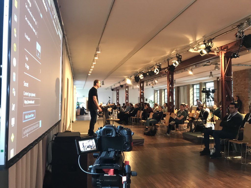 _andreasgrimm's tweet image. wow, @microXchg 2019 is officially over
it was great fun
so much nice and kind people were around
I learned a lot and had lots of great conversations
big thanks to all the orga team, especially @DataDuke @timmo_8 @suksr @owolf @owehrens
#microxchg