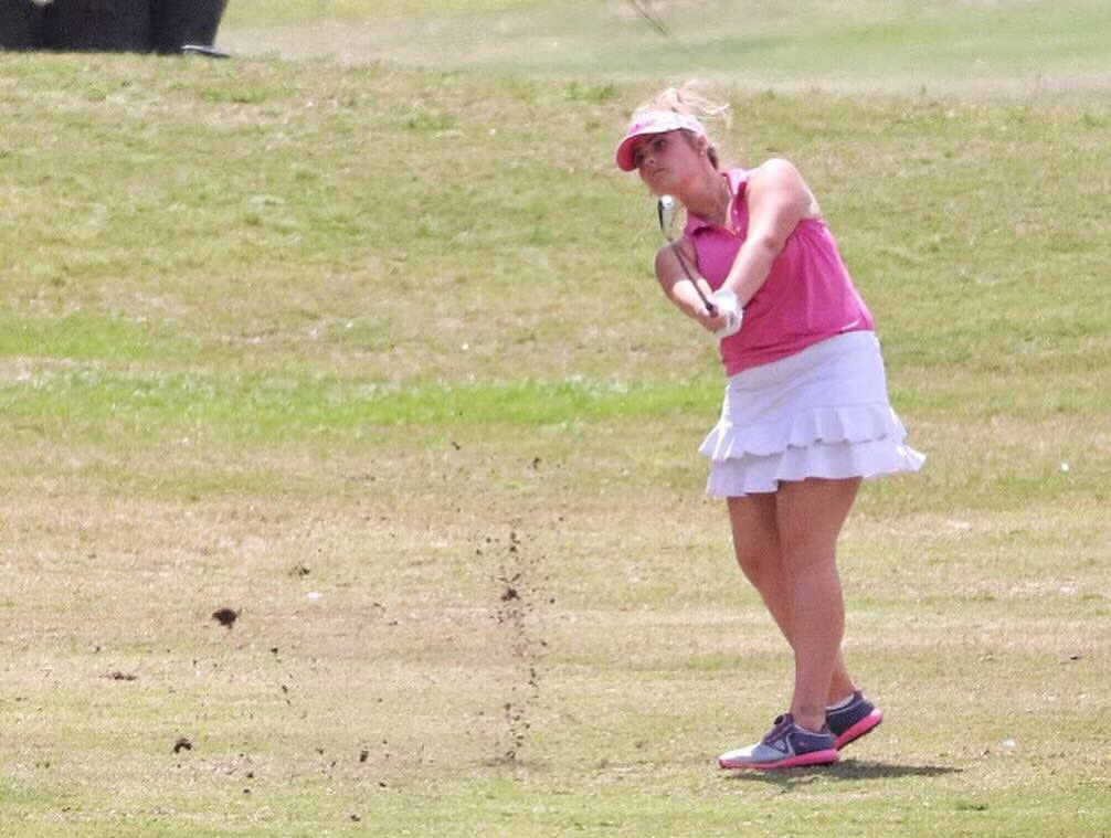 PKBGirlsTour's tweet photo. Some images from the #CFSeries enjoying fun in the #Florida sun at @RogersParkGolf with a side of GATOR-ade 🐊🐊 https://t.co/HRlTBMLVml