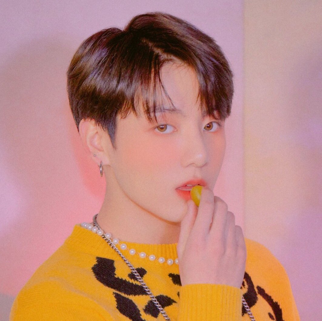 always_withHOPE's tweet photo. β¨λ°©ν μ»¨ν¬ λ³΄μ (λ§λ΄λΌμΈ)
β¨#KOO_edit
β¨μ μ₯μ μν°ππ»
#λ°©νμλ
λ¨ #μ§λ―Ό #λ· #μ κ΅ #JIMIN #V #JUNGKOOK #λ°©ν보μ #λ°©νμΈμ₯ https://t.co/rgGBp009FK