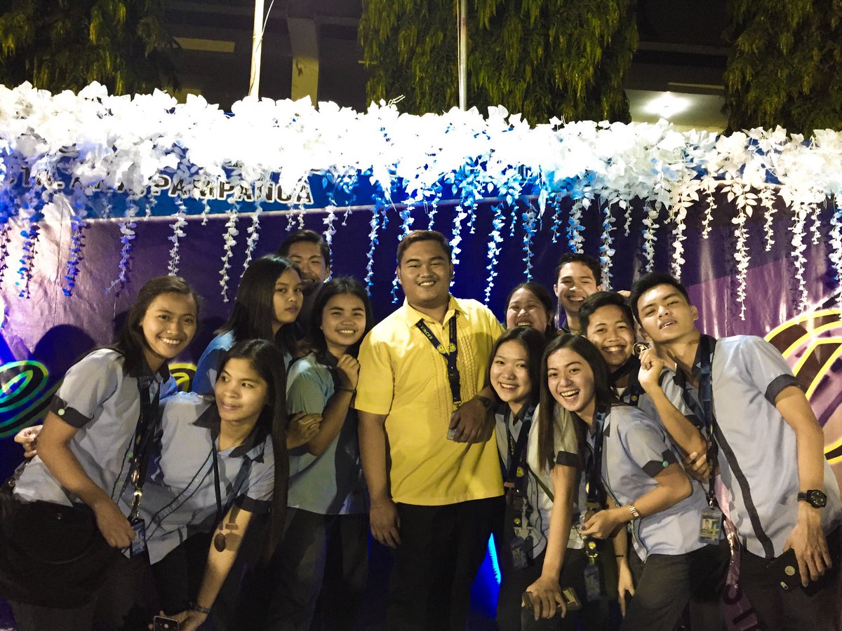 MrLugue's tweet photo. A moment in time #Recognition2019🥇 https://t.co/WoVtFVHRTj