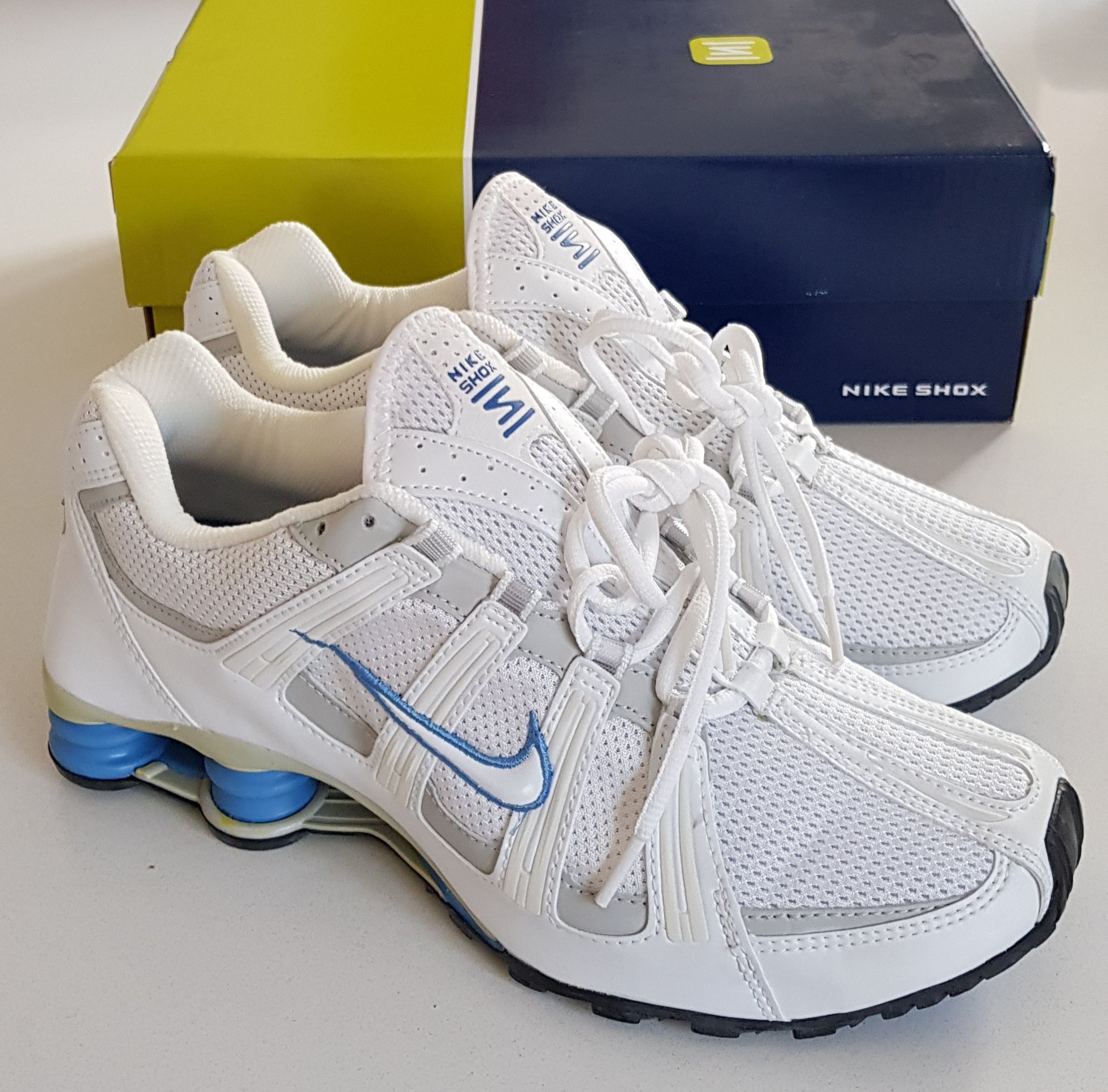 stadig Allergisk Har råd til Unique Sportswear Shop on Twitter: "OG 2004 NIKE SHOX TURBO SNEAKERS  TRAINERS NZ DS RARE RETRO BNIB MEN'S UK 9, US10. AVAILBLE NOW. #Nike  #NikeShoxTurbo #nikerunning #sneakerheads #kicksonfire #solecollector #nikes  #SneakerScouts #sneakernews #