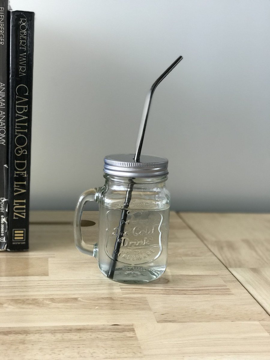 PopotesR's tweet photo. Set de vaso de vidrio con popote de acero negro https://t.co/am6F3UtozN https://t.co/AsTJLHwNGY