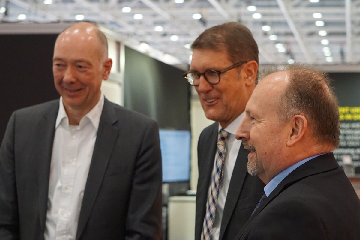 Ralf_Hocke's tweet photo. Vielen Dank an die Delegation der Stadt @mannheim_de für den Besuch bei uns auf den @JobCareerMessen auf der @hannover_messe! #springmessewelt #zukunftpersonal #mannheim https://t.co/7qCP0slosO