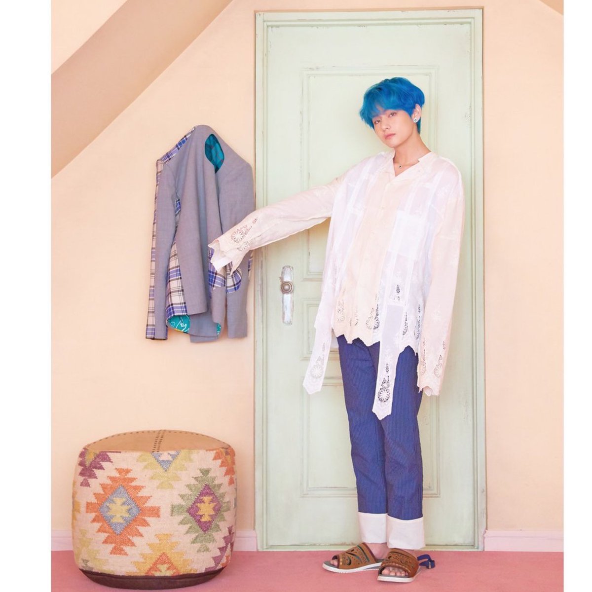 Tae stay looking like a meal 🥴