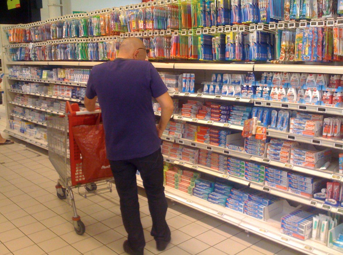 nicotouch's tweet image. Le choix. Le problème c&apos;est le choix. #matrixtrilogy