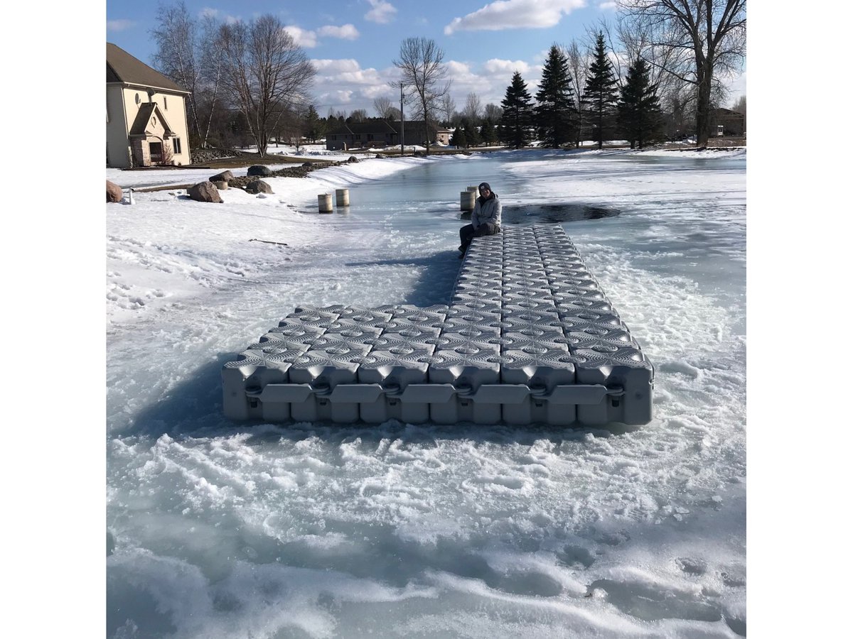 DockBlocks's tweet photo. While waiting for this lake to thaw out, can you guess ‘Where in the World are Dock Blocks’? Take your best guess and tweet us your answer! Retweet so your friends can guess too! #DockBlocks #frozen #dock #floatingdock https://t.co/upjU2xpidE
