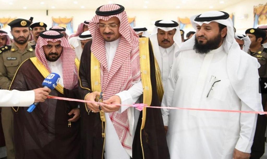 tanmiah_Dhran's tweet photo. وكيل #إمارة_منطقة_عسير المساعد للشؤون التنموية لحظة تدشين سعادته #حد_الأبطال٢_في_ظهران_الجنوب https://t.co/YQkKmjnbyE