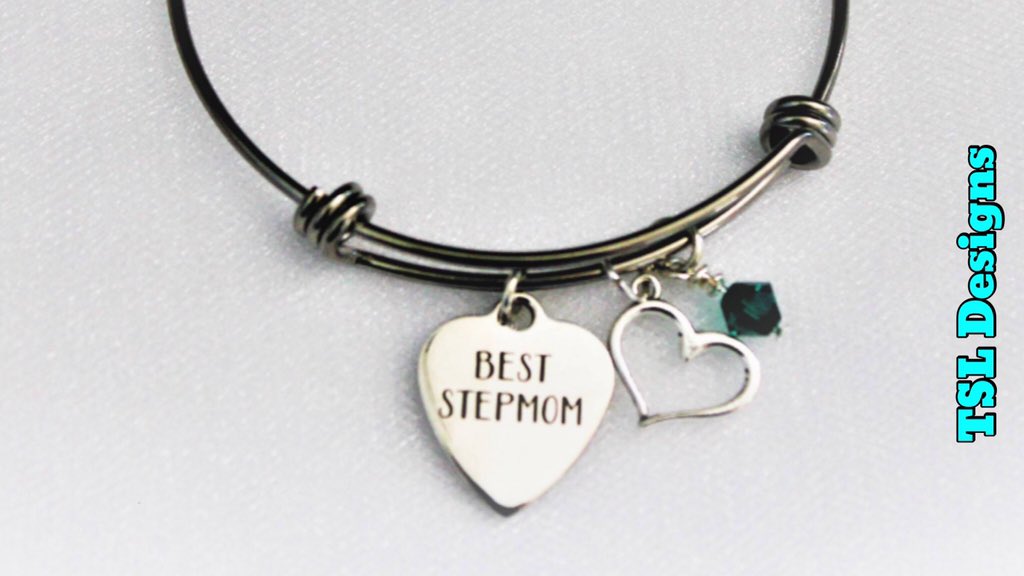 bythebeach1214's tweet photo. Best Stepmom Laser Engraved Bangle Charm Bracelet w/ Heart Charm and Swarovski Birthstone https://t.co/HWxUx8q1BU #charmbracelet #handmade #jewelry #handcrafted #shopsmall #stepmom #beststepmom #beststepmomever #stepmomlove #bonusmom https://t.co/pybpD7fdmu
