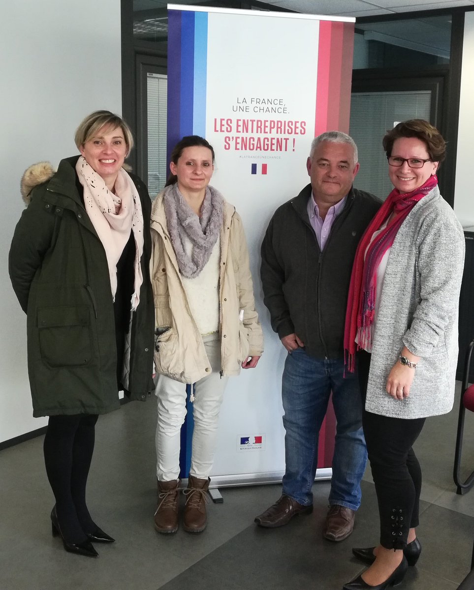 aihdac's tweet photo. @EAGrainDor, @Documenthom et @aihdac représentent aujourd'hui les #entreprisesadaptées du 41 au club des entreprises de l'initiative #LaFranceUneChance, en présence de @jeanmarie_marx, haut commissaire de l'inclusion par le travail. https://t.co/95BpKujGkX